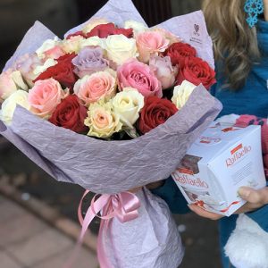 21 роза микс разных цветов в Бердянске фото