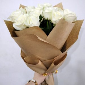 11 білих роз в Бердянську фото