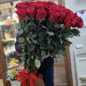 51 высокая роза фридом в Бердянске фото