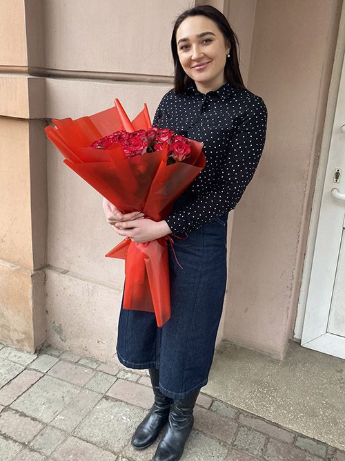 букет красных роз на день рождения в Бердянске фото